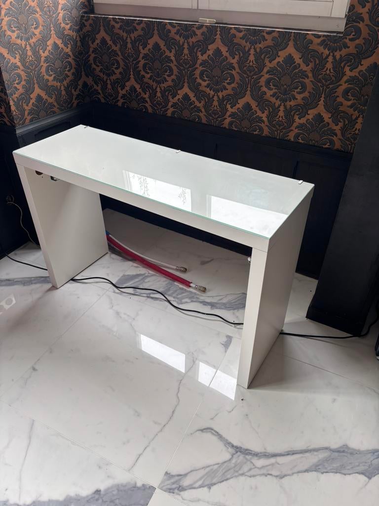 Bureau, Ophalen