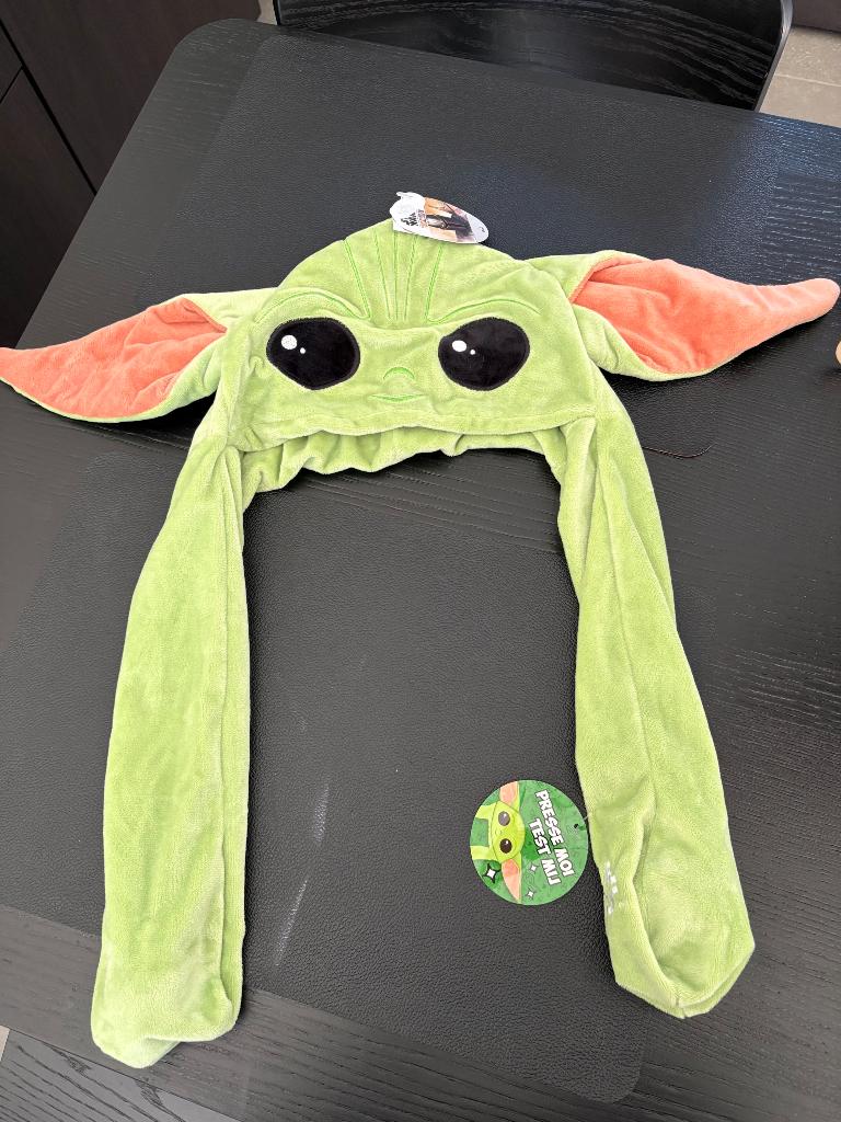 Baby Yoda bewegende muts. NIEUW, Verzamelen, Star Wars, Ophalen of Verzenden, Nieuw, Gebruiksvoorwerp