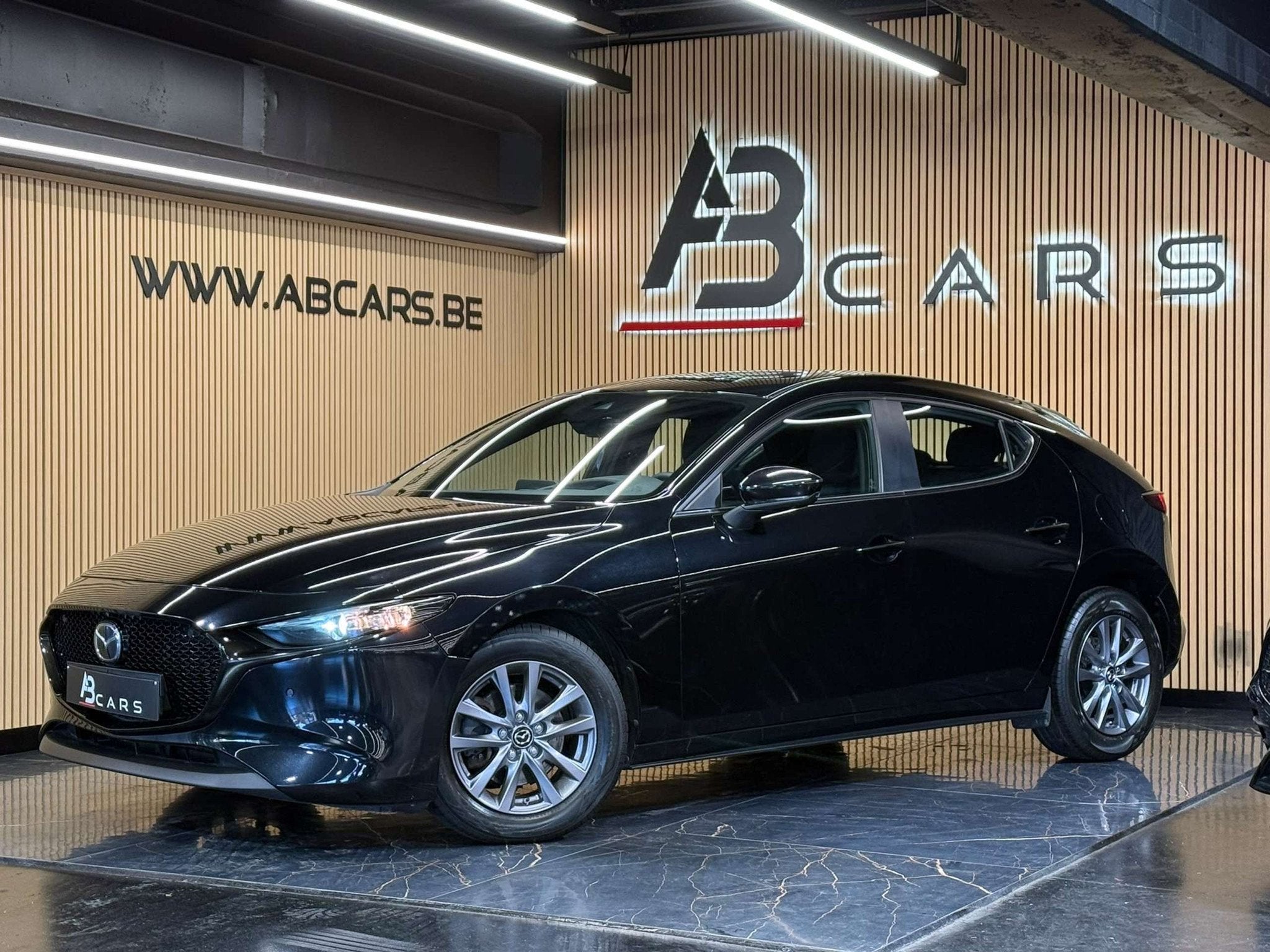 Mazda 3 1.8 D SKYACTIV * 1ER PROPRIO * GARANTIE 12 MOIS *, Auto's, Voorwielaandrijving, Stof, Gebruikt, Euro 6