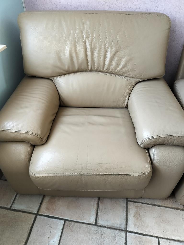 Gratis 1 en 2 zit, Ophalen, Gebruikt, Rechte bank, Leer