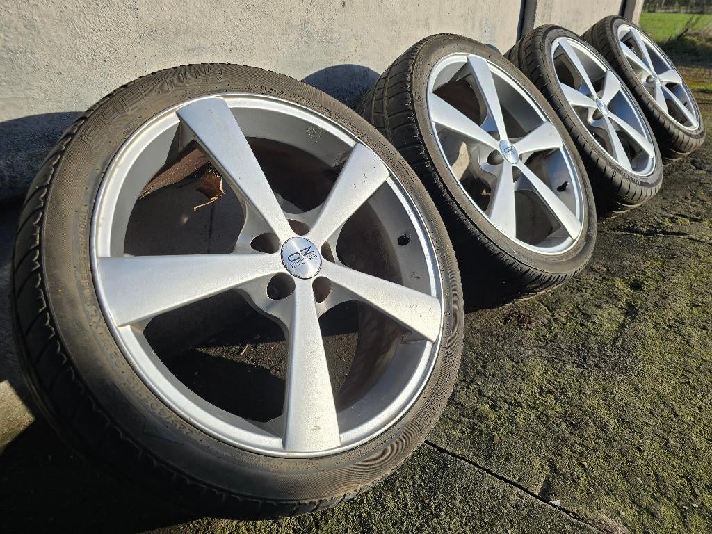 18'' velgen + banden GOLF IV BORA POLO 5X100 ET 35 225/40R18, Autos : Pièces & Accessoires, Pneus & Jantes, Pneus et Jantes, Pneus été