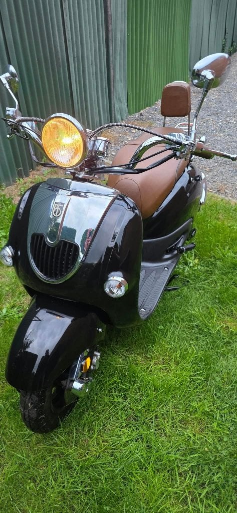 TE KOOP, Ophalen, Neco, Klasse A (25 km/u), Zo goed als nieuw