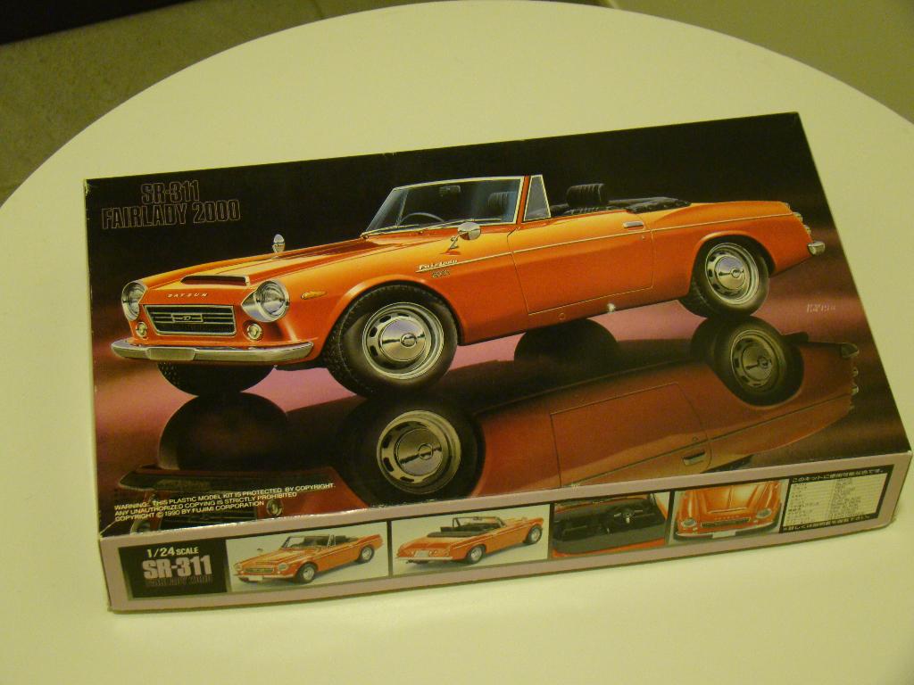 Datsun Fairlady 2000 SR- 311 Modelauto 1/24, Hobby en Vrije tijd, Ophalen of Verzenden, Nieuw, Auto, Overige merken