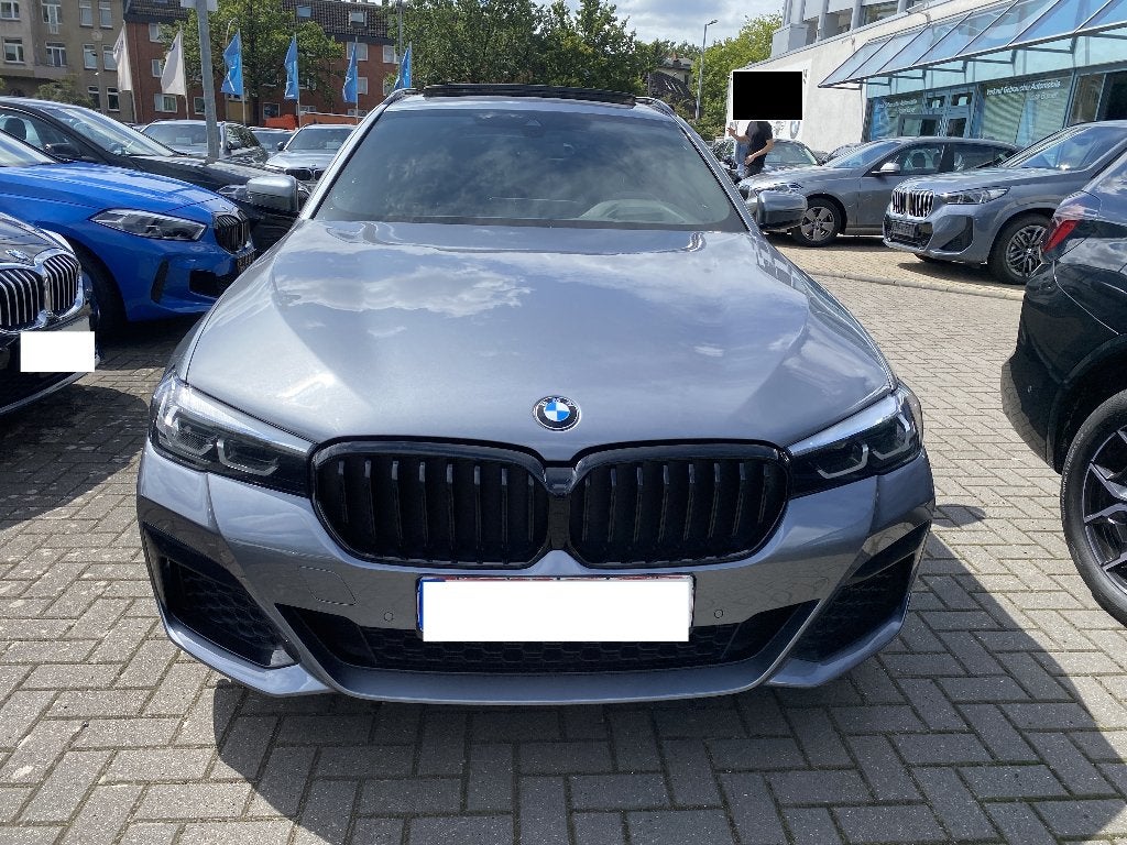 BMW 520dA Touring M, Euro 6, 2000 kg, Entretenue par le concessionnaire, Noir