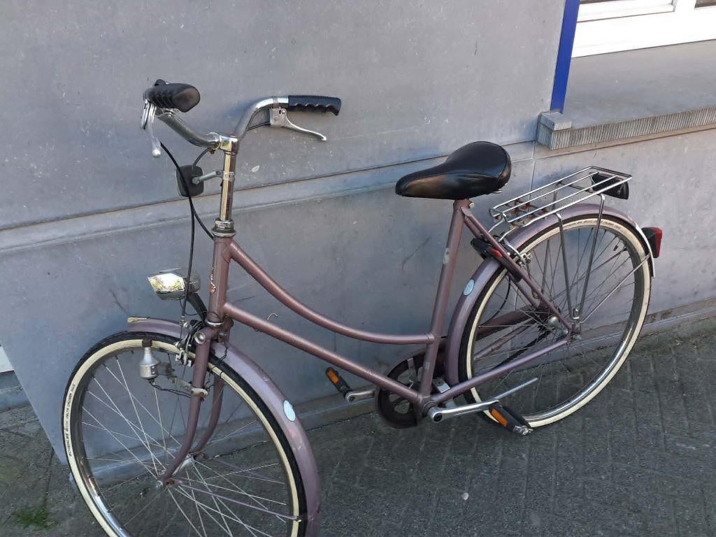 damesfiets weinig gebruikt, Fietsen en Brommers, Ophalen, Zo goed als nieuw, Schijfrem