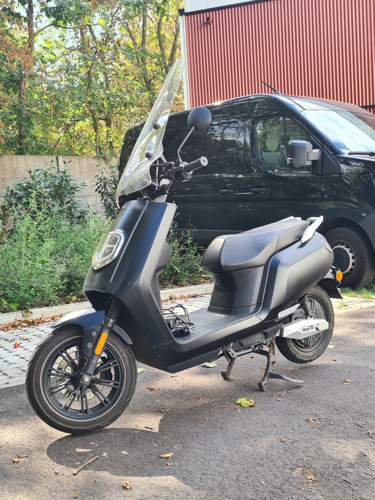 Elektrische scooter 50cc B klasse rijd 45 klm per uur lader, Fietsen en Brommers, Ophalen of Verzenden