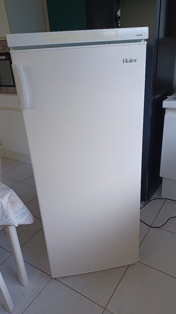 koelkast merk Haier model 288 vrijstaand, Ophalen, 200 liter of meer, Energieklasse A of zuiniger, 140 tot 160 cm