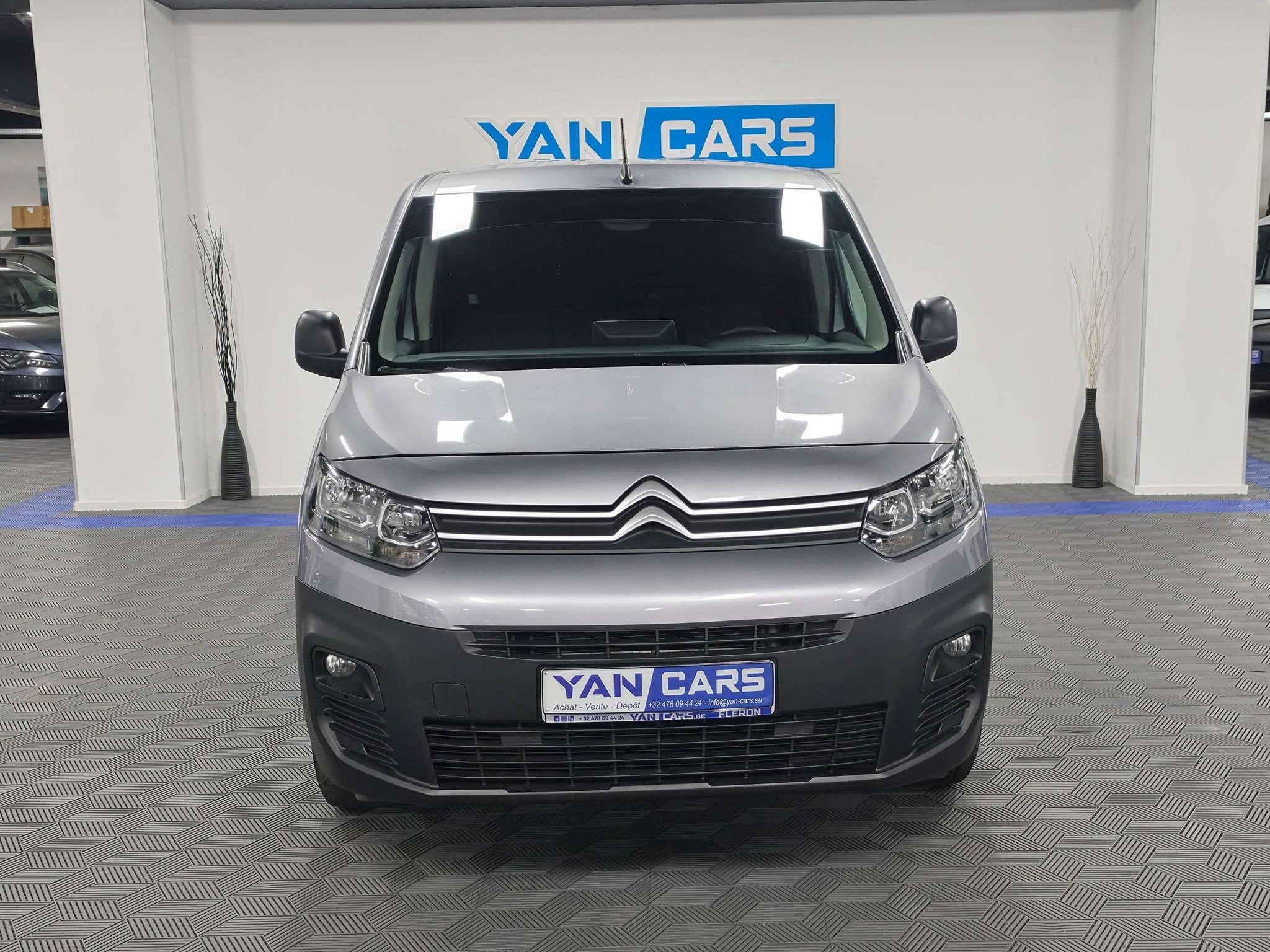Citroën Berlingo 3PL • GRIP CONTROL • CARPLAY • CLIM, Autos, Achat, Cruise Control, Euro 6, Entreprise