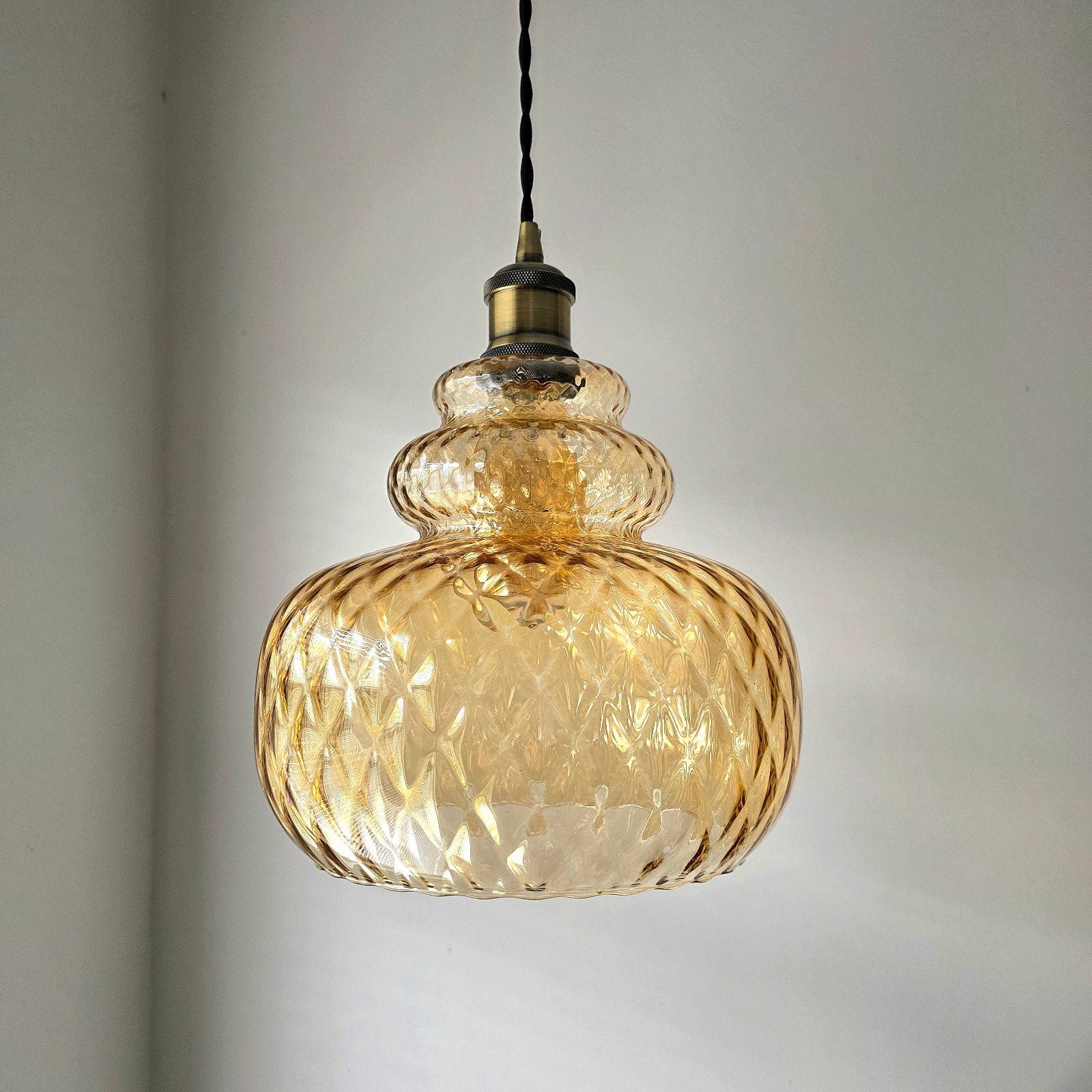 Vintage / retro amberkleurig glazen hanglamp., Ophalen of Verzenden