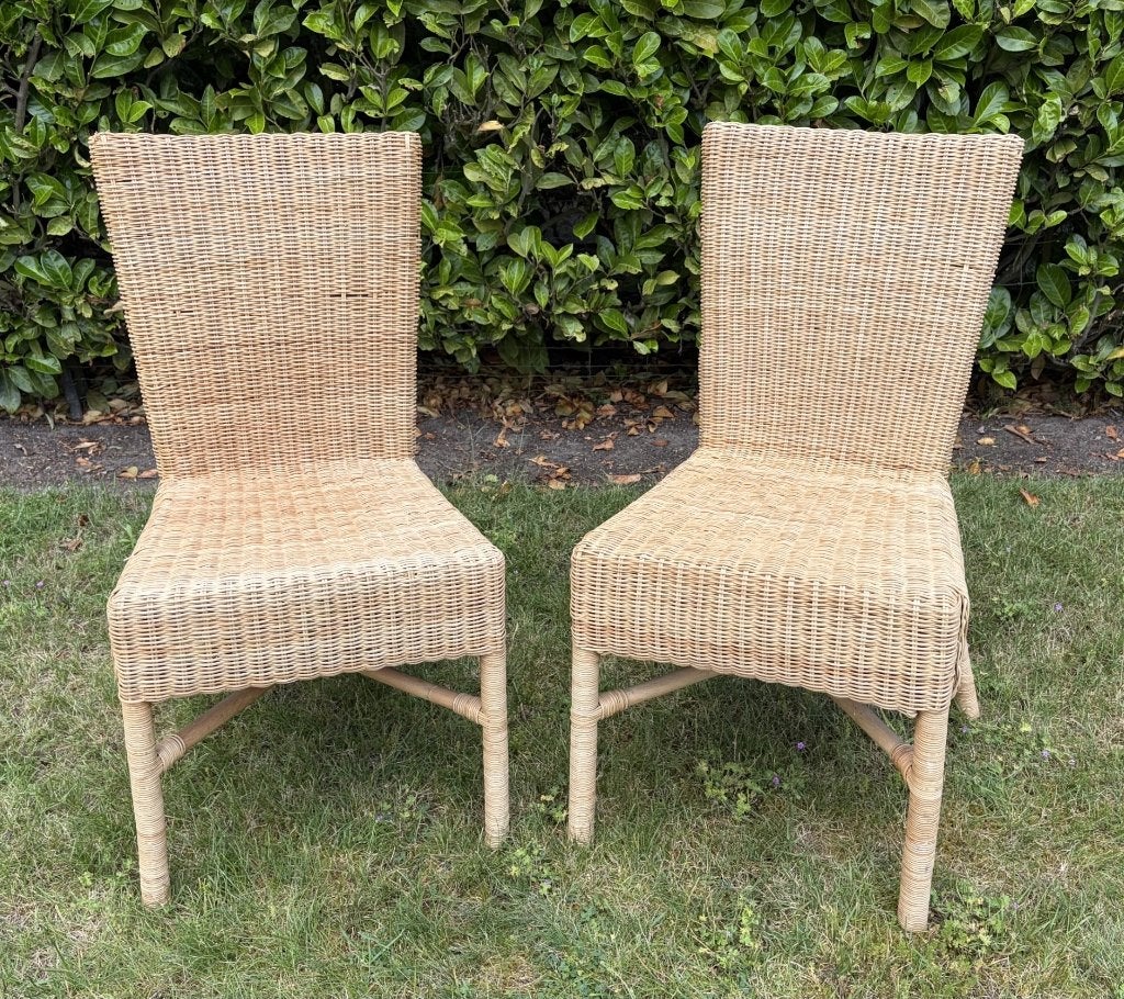 2 Rieten stoel samen € 10, Ophalen, Zo goed als nieuw, Riet of Rotan, Twee