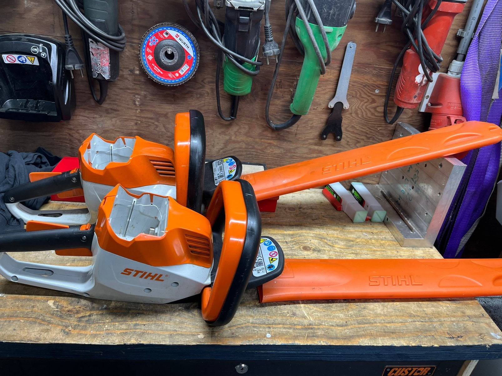 2 x stihl heggenschaar, Enlèvement ou Envoi, Utilisé, Batterie