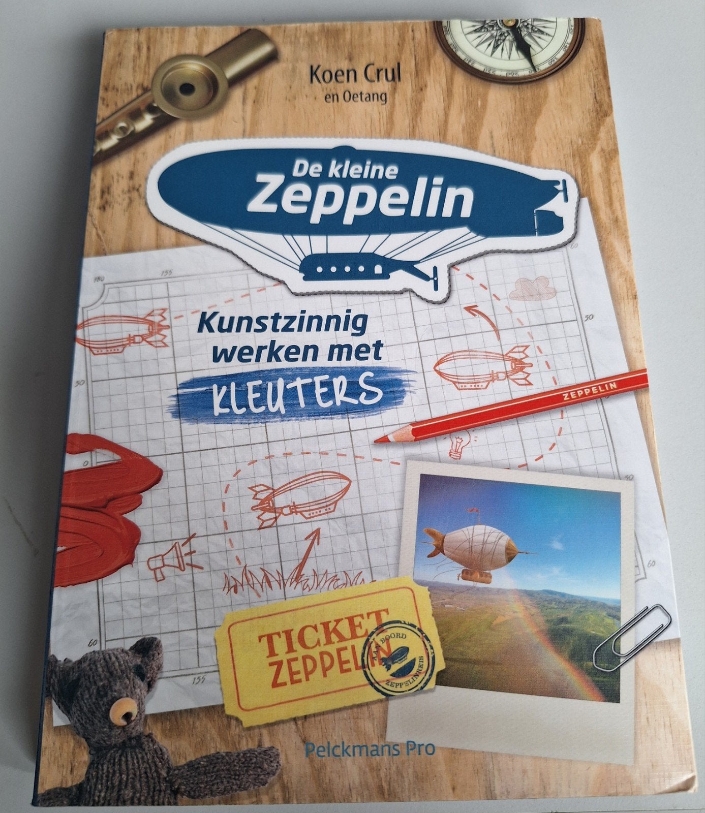 De kleine zeppelin, Boeken, Gelezen, Koen Crul, Ophalen of Verzenden, Muziek