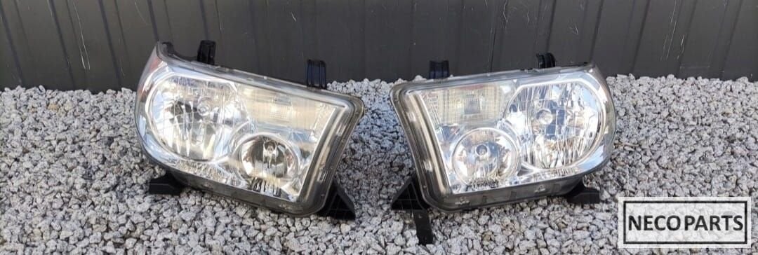 TOYOTA TUNDRA 2007-2014 KOPLAMP KOPLAMPEN R-L, Autos : Pièces & Accessoires, Carrosserie & Tôlerie, Pare-chocs, Toyota, Utilisé