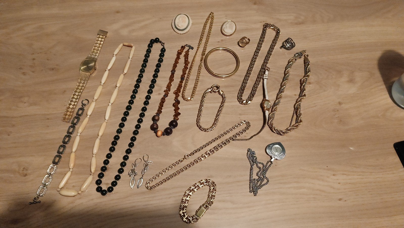 magnifique lot de bijoux anciens en métal doré, Enlèvement ou Envoi, Neuf, Autres couleurs, Autres matériaux