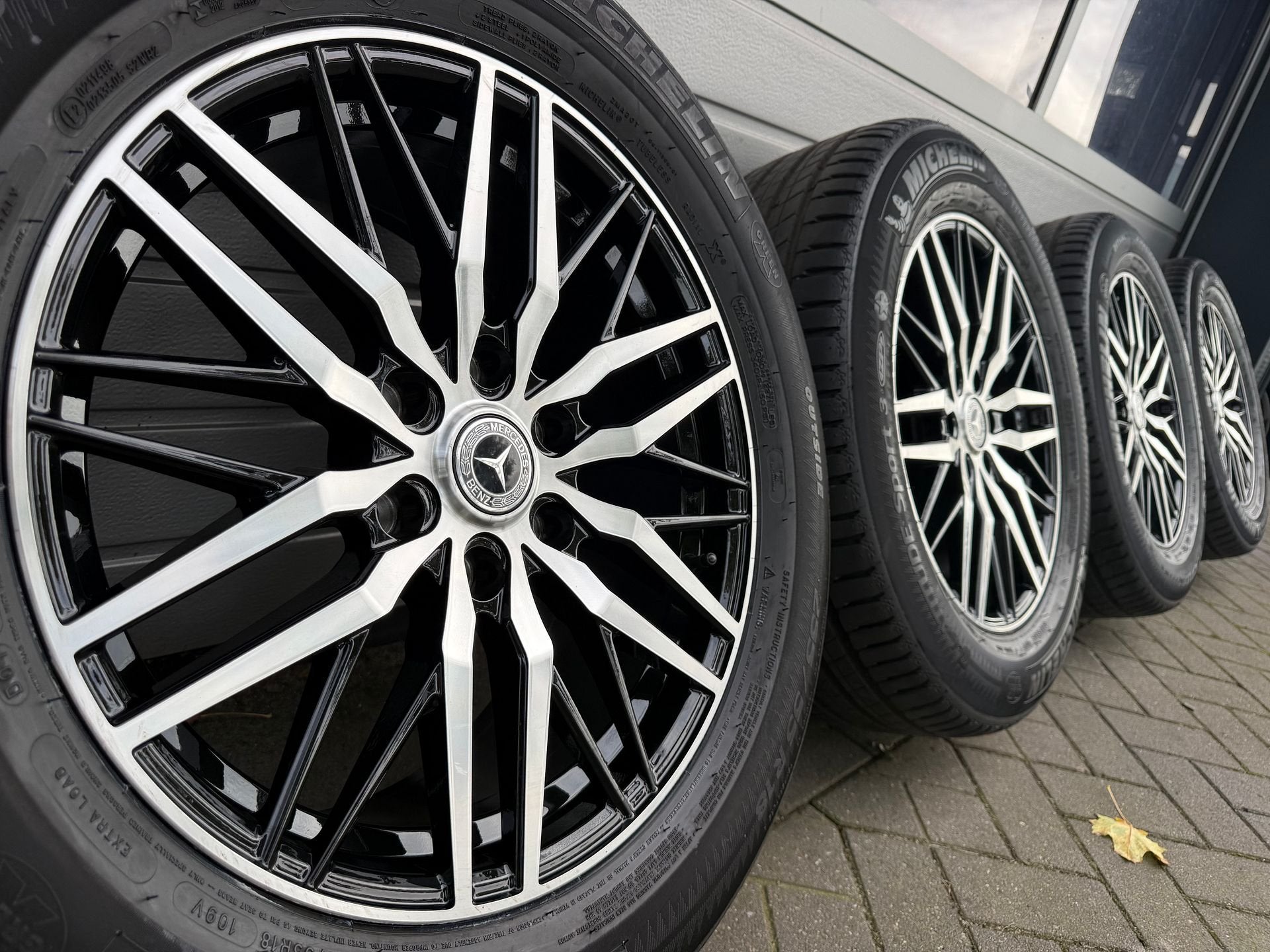 18 inch Mercedes Sprinter W907 W906 W910 velgen zomerbanden, Neuf, Pneus et Jantes, 255 mm, Pneus été