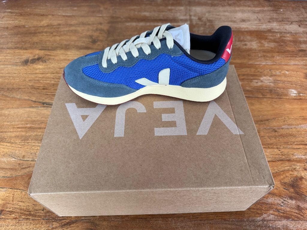 Chaussures Veja neuves taille 36, Kleding | Dames, Schoenen, Ophalen, Blauw, Nieuw, Veja