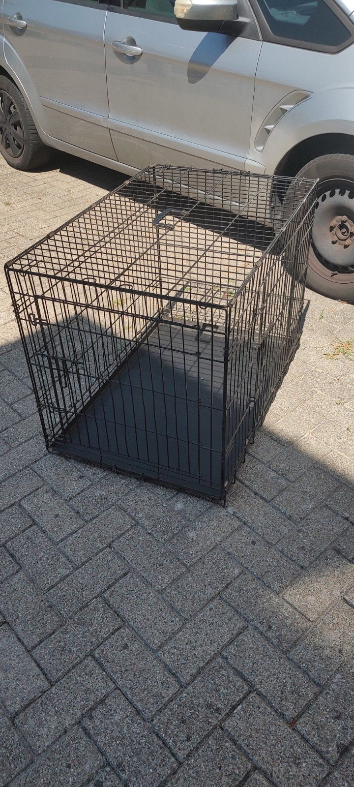 honden bench in zeer goede staat, Dieren en Toebehoren, Hondenbenches, Ophalen, Zo goed als nieuw