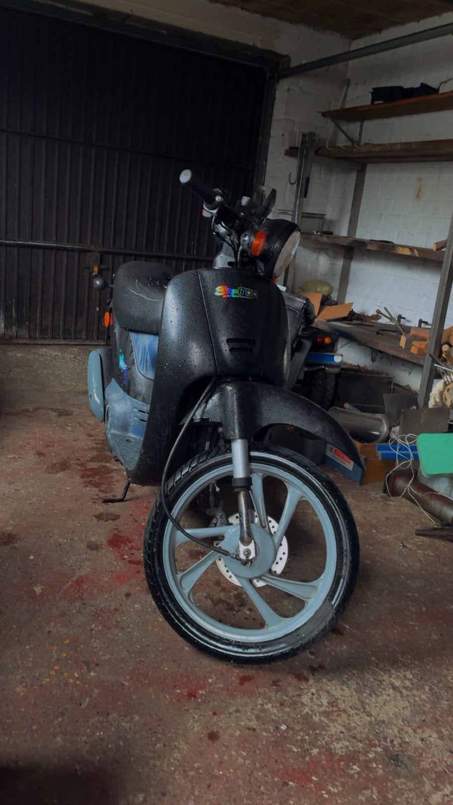 Honda sky a klasse TERUIL TEGEN ANDERE 2T, Fietsen en Brommers, Ophalen of Verzenden, Zo goed als nieuw, Uitlaat