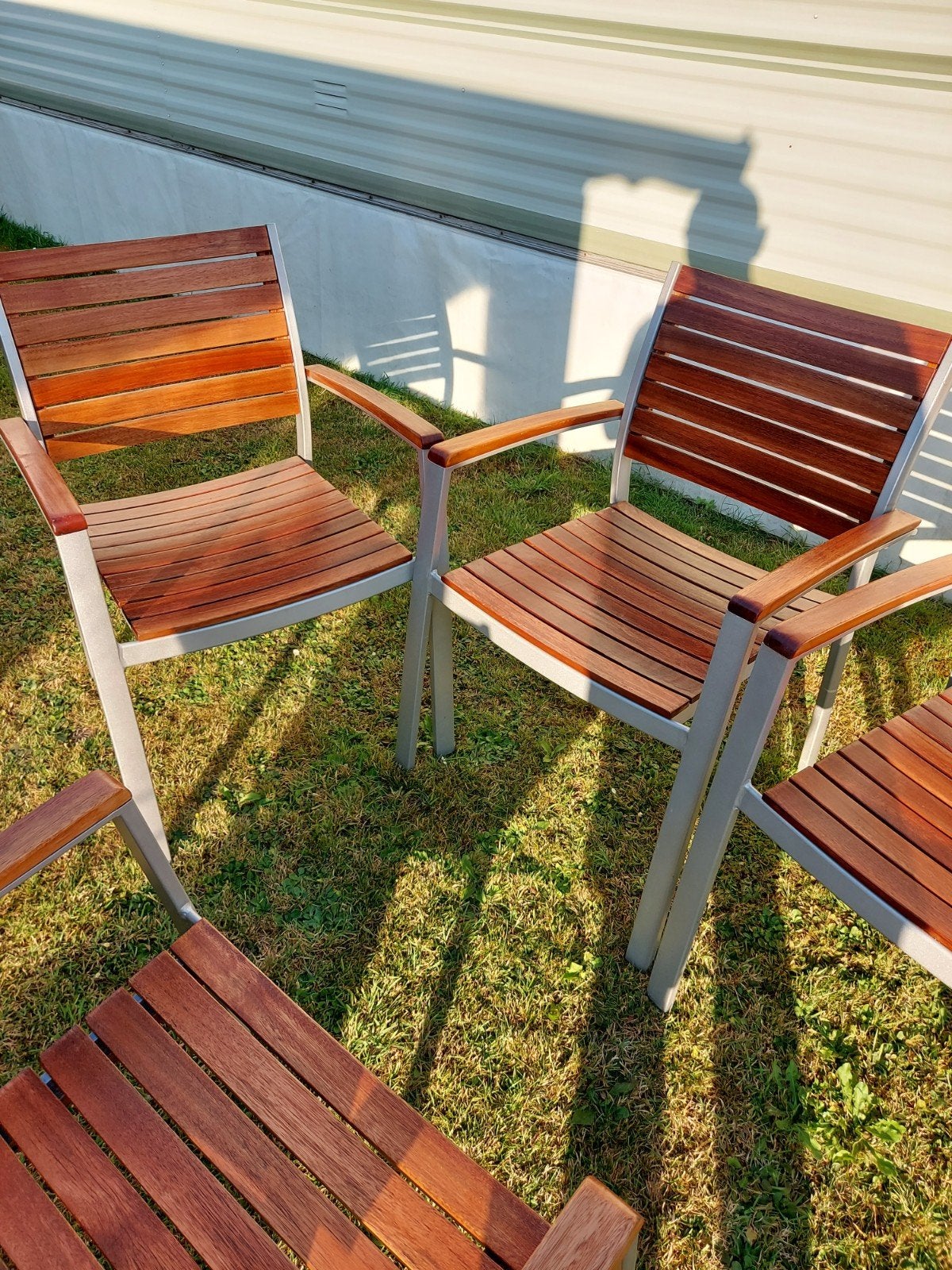 ensemble de jardin, table et 4 chaises, aluminium et bois., Table à dinner, Salons de jardin, Aluminium, Utilisé