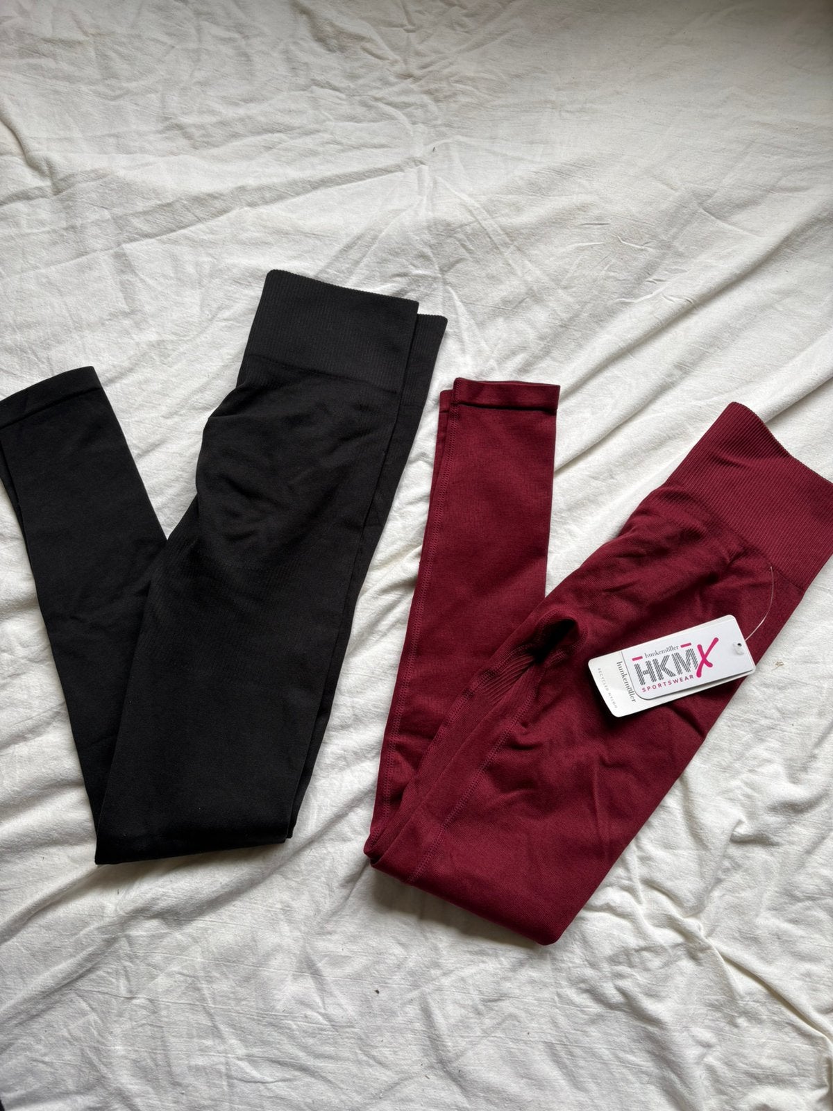 Twee sportleggings Hunkemoller, Vêtements | Femmes, Leggings, Collants & Bodies, Enlèvement ou Envoi, Comme neuf