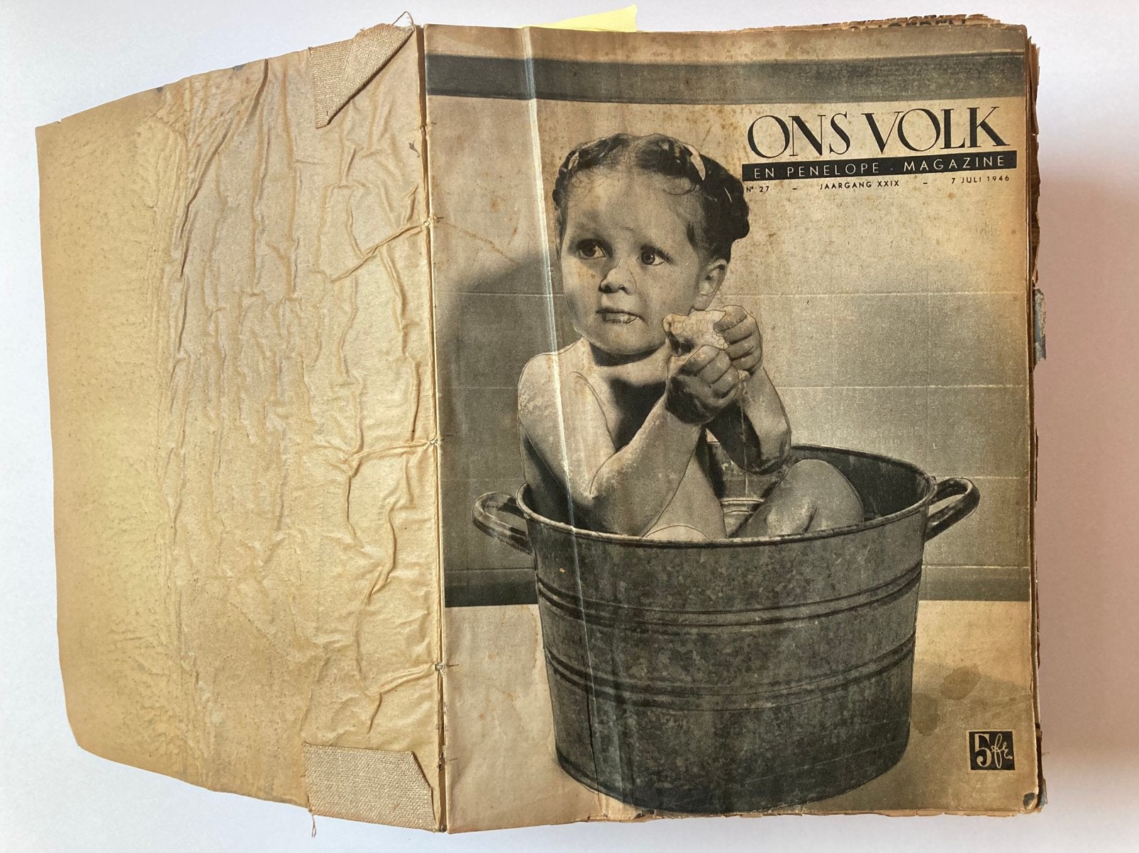 Gebundelde weekbladen ‘Ons Volk’ 1946 en 1952, Antiek en Kunst, Ophalen of Verzenden
