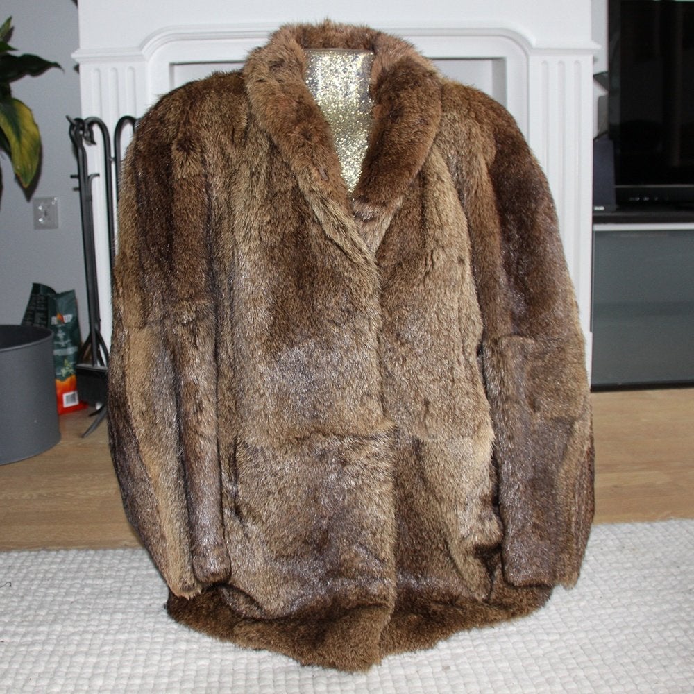 Veste en fourrure vintage chic et chaude (L) €100, -, Vêtements | Femmes, Taille 42/44 (L), Vintage ., Brun, Porté