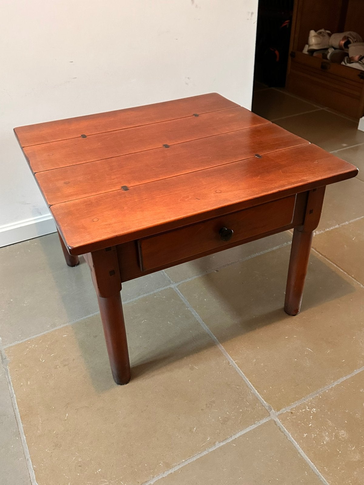 Handgemaakt bijzettafeltje/ salontafeltje in mooi hout, Ophalen