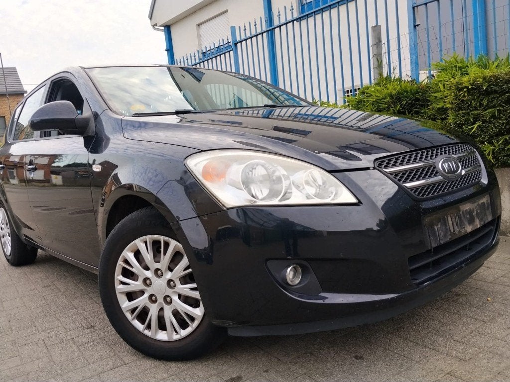 KIA CEE D/1600cc DIESEL/GEKEURD/12MAAND GARANTIE, Autos, Achat, Entreprise, Boîte manuelle, 5 portes