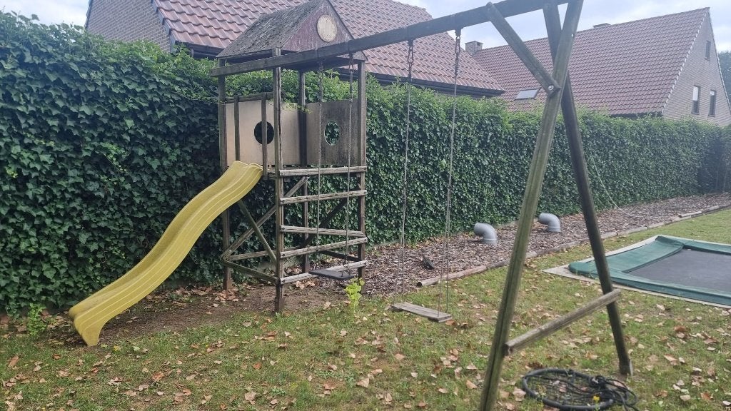 Gratis Schommel - houten speeltuig, Ophalen, Gebruikt, Glijbaan