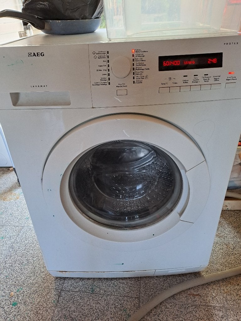 Aeg lavamat protex - pour pieces, 10 kg ou plus, Enlèvement, Ne fonctionne pas, Chargeur frontal