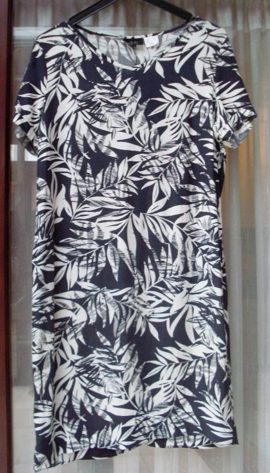 Zwart-wit kleedje van Paola maat 42, Vêtements | Femmes, Taille 42/44 (L), Enlèvement ou Envoi, Paola, Comme neuf