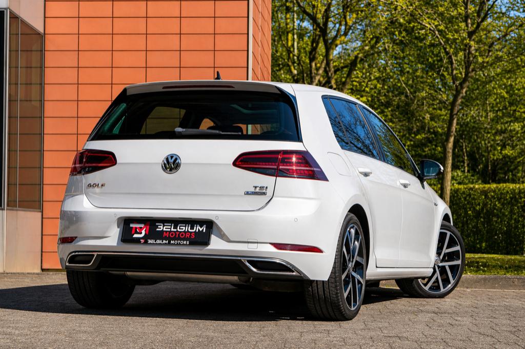 Volkswagen Golf 1.5 TSI - Highline DSG - Pano - Virtueel, 1498 cc, Euro 6, 4 cilinders, Alcantara