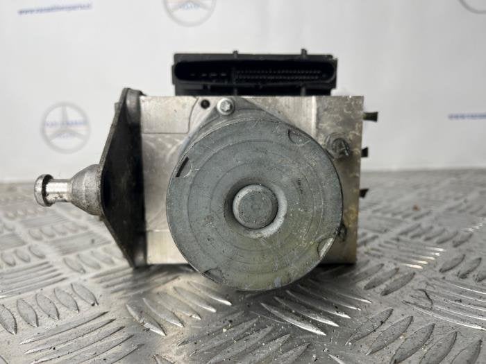 ABS Pomp van een Mercedes Sprinter, Gebruikt, -, -, 3 maanden garantie
