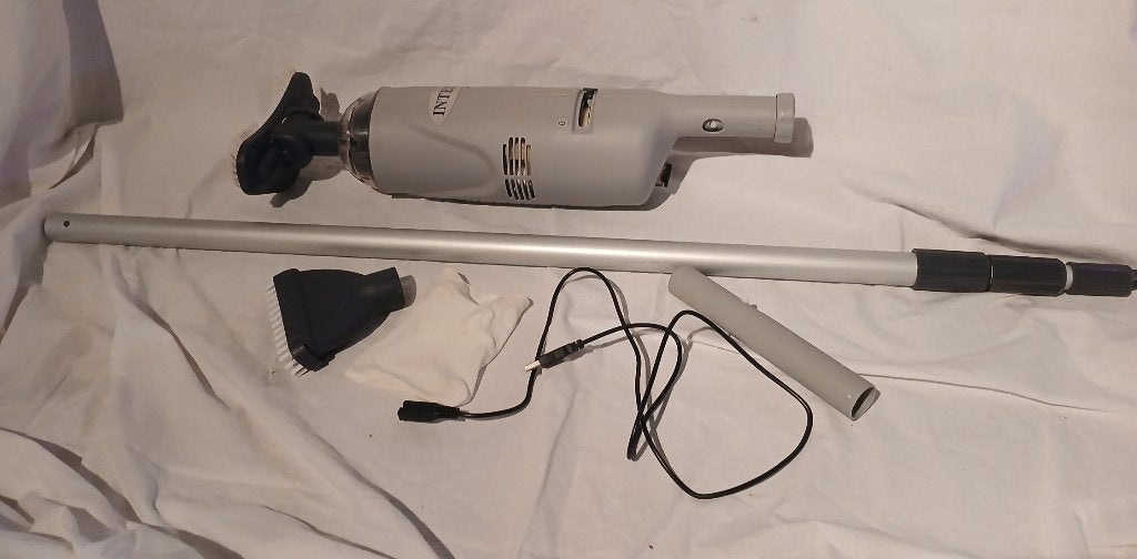 Intex PureSpa oplaadbare stofzuiger, Ophalen, Gebruikt