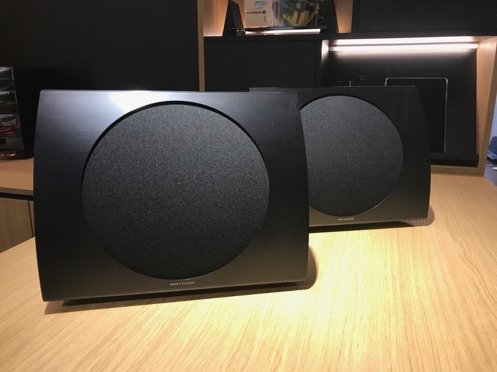 Bang & Olufsen Beolab 17 Black met tafel stands WISA - B&O, Stereo speakers, Info@bang-olufsen.dk, Geschikt voor surround/home cinema