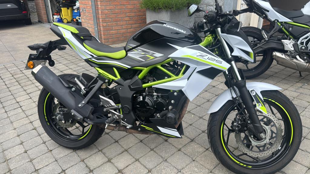 Moto Kawasaki Z125, Particulier
