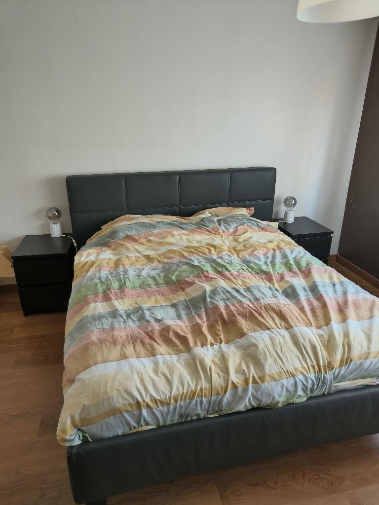 Stijlvol kunstlederen bedkader (160 x 200 cm), Ophalen, Overige materialen, Gebruikt, Zwart