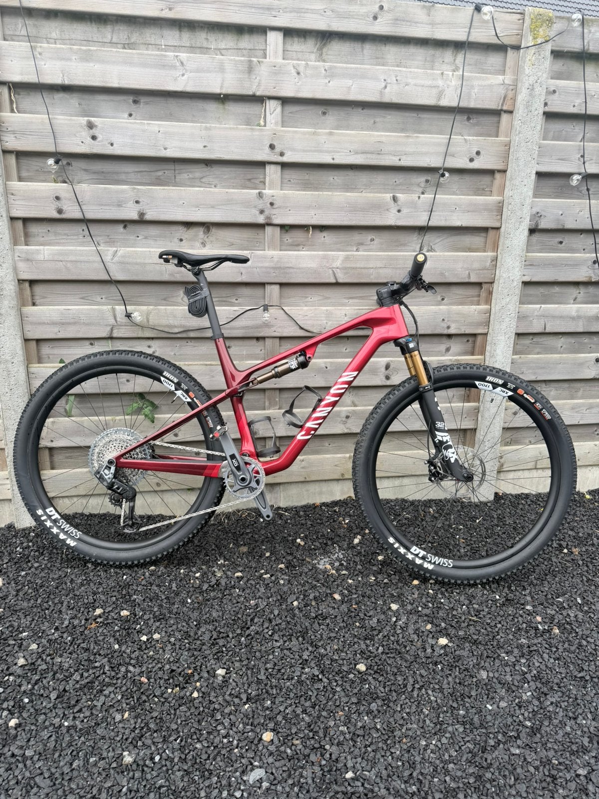 Canyon lux 2024, Fietsen en Brommers, Ophalen, Zo goed als nieuw