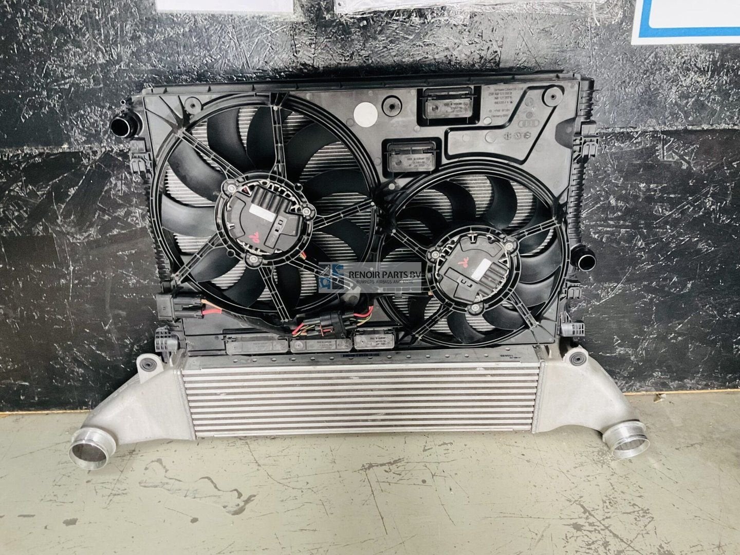 Koelerpakket Audi A3 8V RS3 8Y Intercooler 8V0816411A Koeler, -, Utilisé, -, Enlèvement ou Envoi