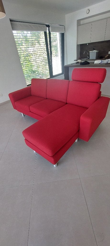 Canapé d'angle rouge vif avec méridienne et têtière réglable, Ophalen, Gebruikt, 150 tot 200 cm, Hoekbank