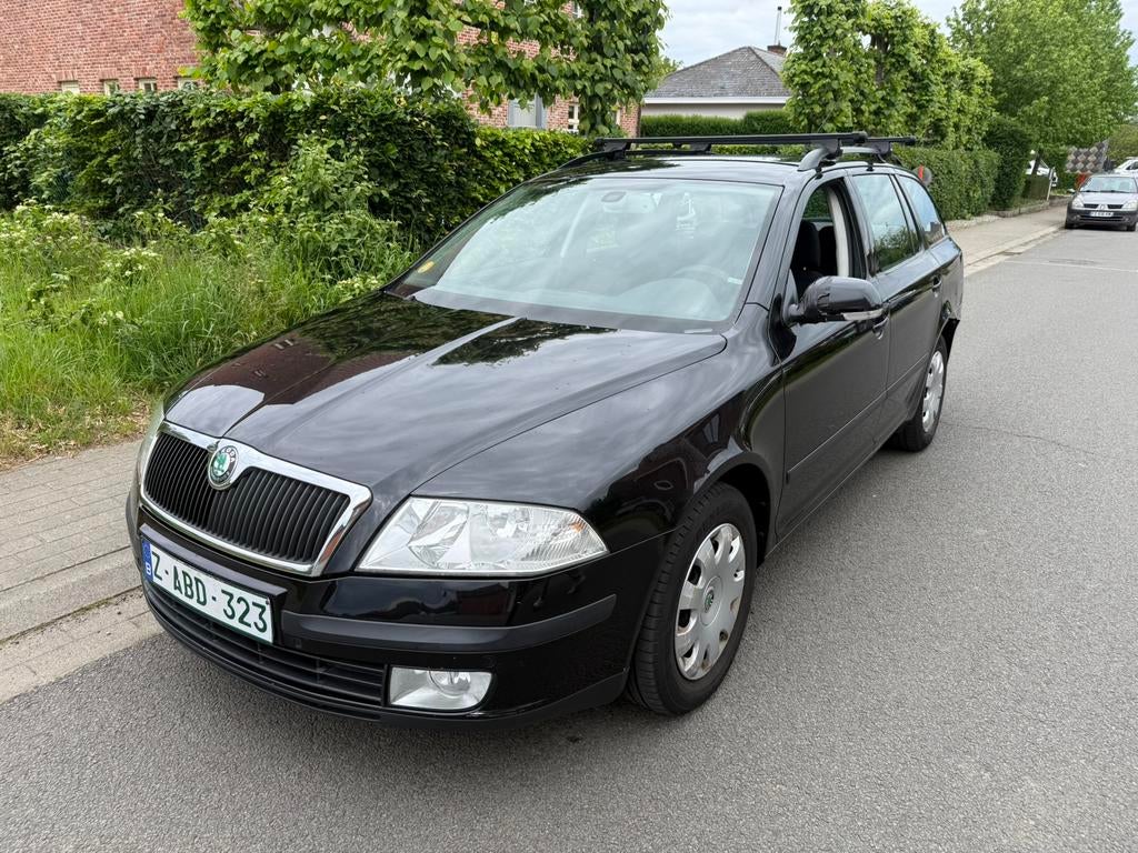 SKODA OCTAVIA BREAK 2008 1.9 TDI 105PK AIRCO Euro 4, Auto's, Voorwielaandrijving, Stof, 4 cilinders, Zwart
