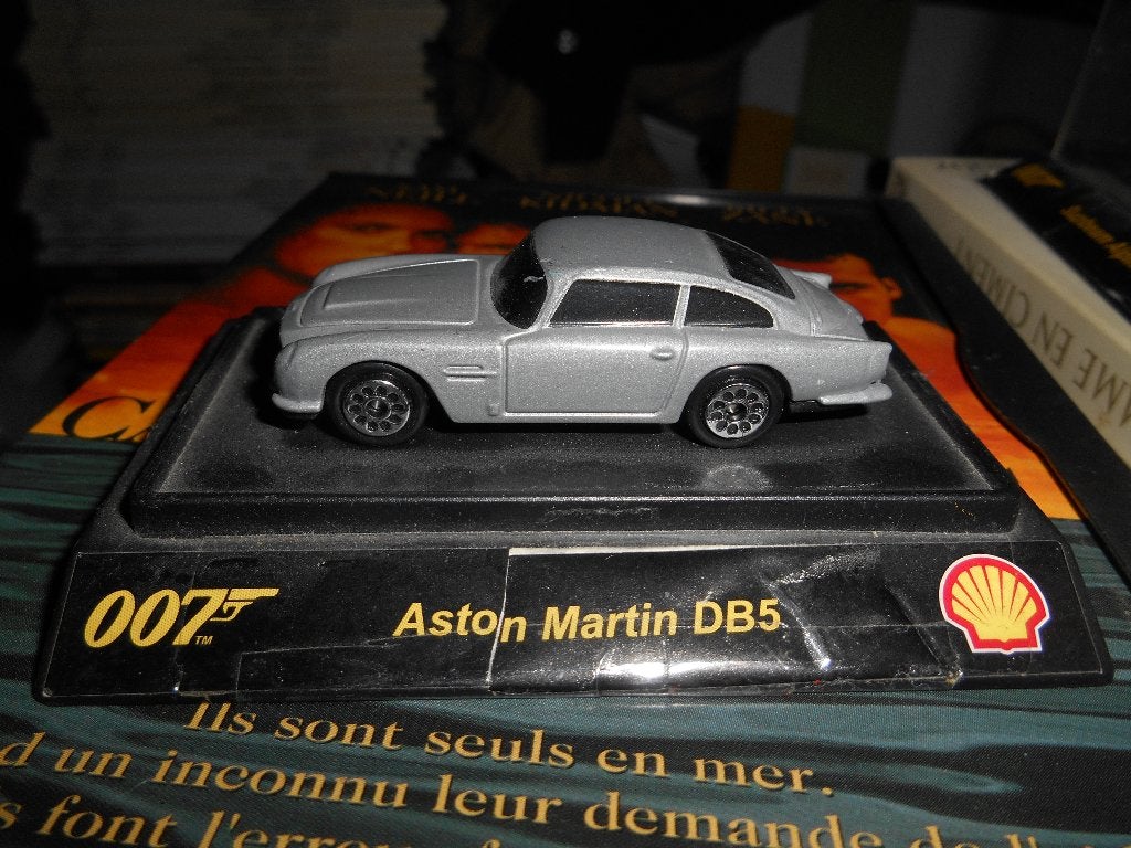 Aston Martin DB5 ( J Bond), Enlèvement ou Envoi