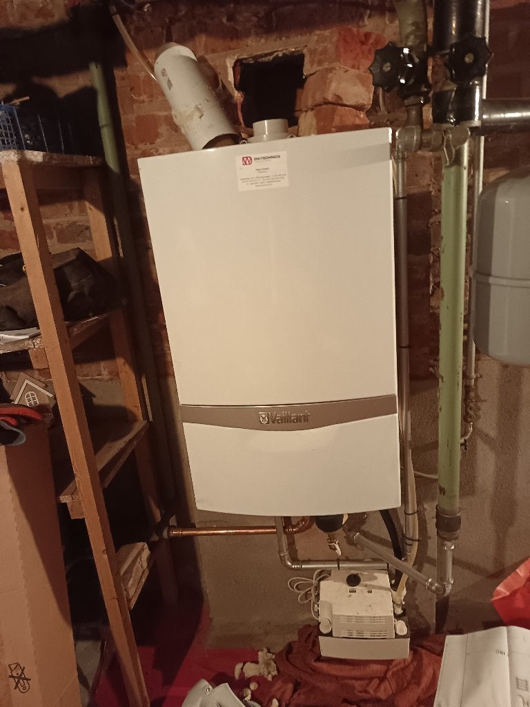 Gasketel ecotec plus vc 306/5-5 e-be R6, Bricolage & Construction, Chauffe-eau & Boilers, Plus de 10 ans, Enlèvement, Utilisé