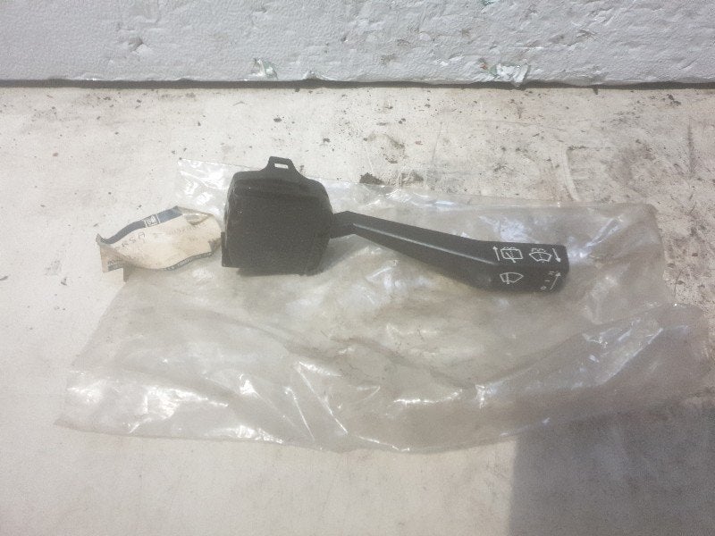 COMMODO ESSUIE-GLACE Opel Corsa A (01-1970/-) (90320301), Opel, Opel Automobile GmbH, Utilisé, Kontakt-opel@opel.com