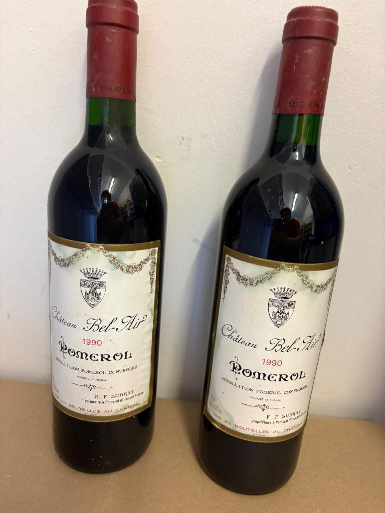 2 flessen rode wijn chateau bel air pomerol 1990, Verzamelen, Wijnen, Frankrijk, Ophalen of Verzenden, Zo goed als nieuw, Rode wijn