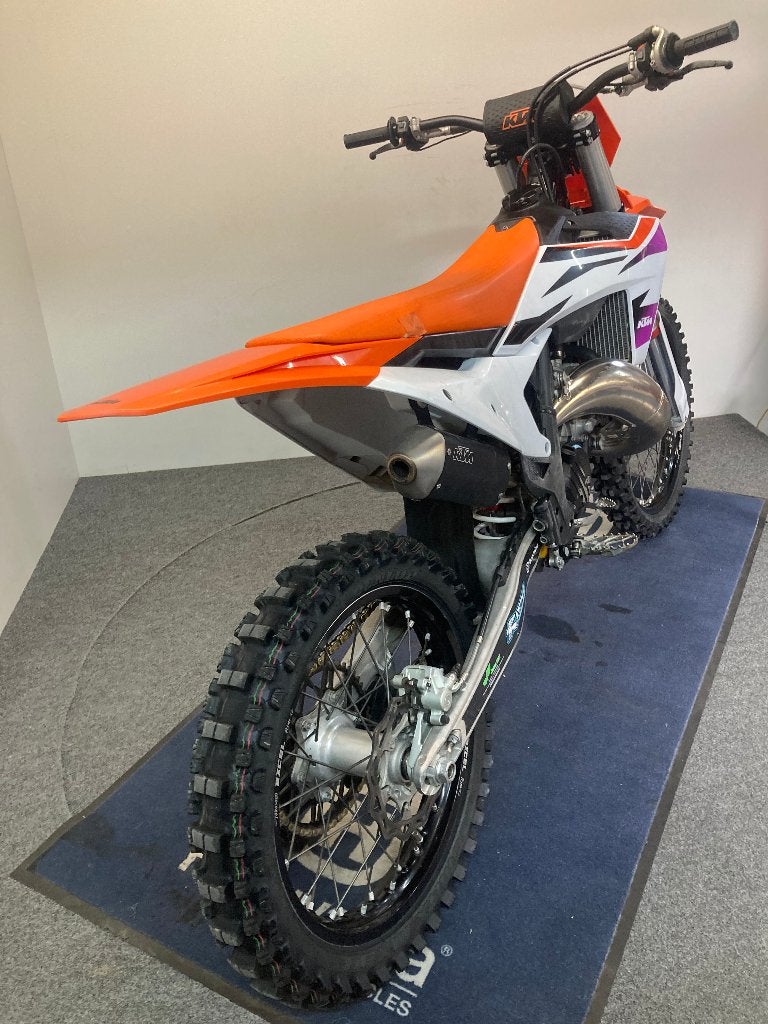 KTM SX 125 MY'24 ref. LS 3385, Occasion, Bedrijf, Handgeschakeld, 1 cilinder