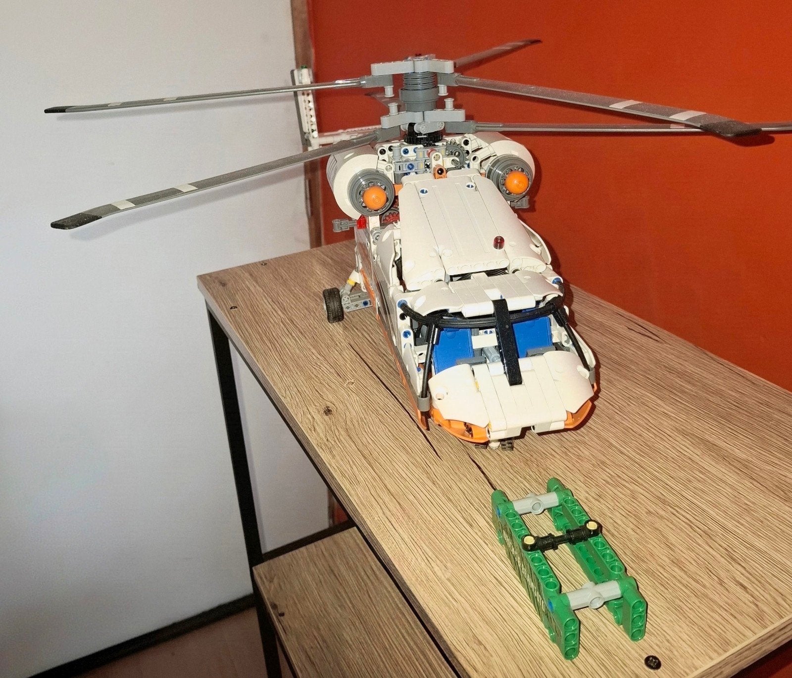 LEGO - TECHNIC - 42052 - ZWARE HEFHELIKOPTER, Kinderen en Baby's, Speelgoed | Duplo en Lego, Ophalen, Lego, Zo goed als nieuw