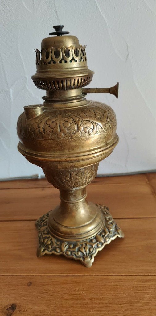 AV. ANCIENNE LAMPE A PETROLE, Ophalen