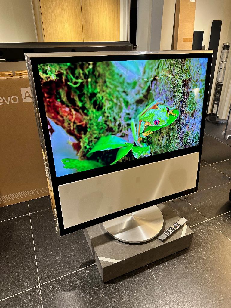 Bang & Olufsen Beovision 11-40 met motor stand - B&O, Info@bang-olufsen.dk, Comme neuf, Enlèvement, Bang & Olufsen Alle 1 / DK-7600 Struer / Denmark