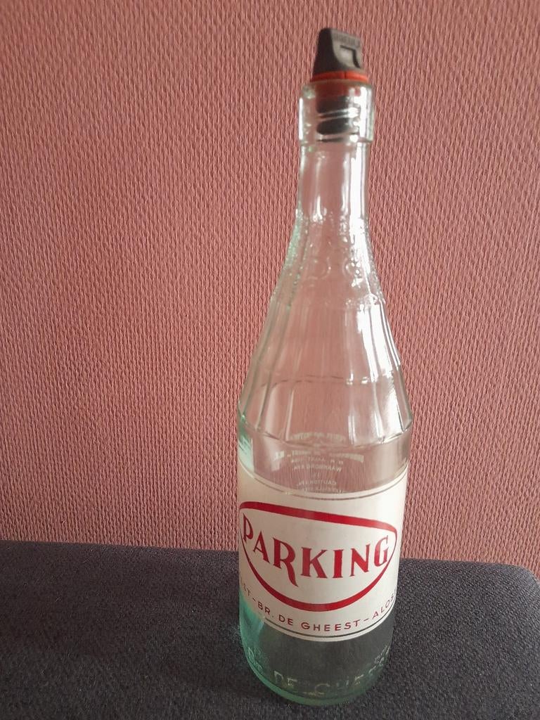 Oude fles parking brouwerij degheest aalst, Ophalen of Verzenden
